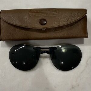 American Optical Polaroid SUNVOGUES Clip-on Non-Presc Sunglasses
